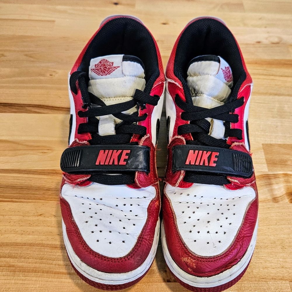 Nike Boys Air Jordan Legacy 312 CD9054-116 White/Black/Red Sz 7Y i